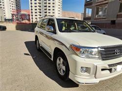 تۆیۆتا لاند کروزەر